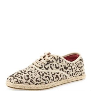 Toms Cordones Leopard Print Lace Up Sneaker